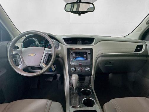 Tungsten Metallic 2017 Chevrolet Traverse 1LT