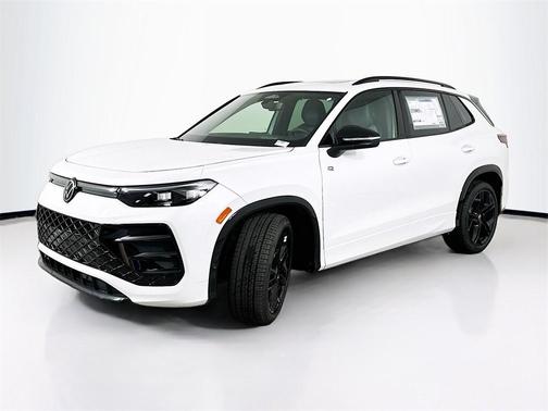 2025 Volkswagen Tiguan 2.0T SE R-Line Black