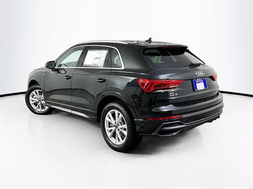 2025 Audi Q3 45 S line Premium