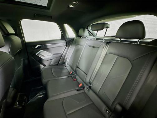 2025 Audi Q3 45 S line Premium