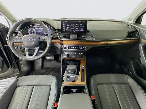 2023 Audi Q5 45 S line quattro Premium