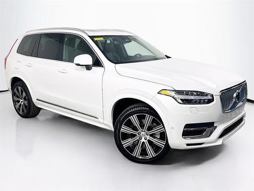 2025 Volvo XC90 Plug-In Hybrid T8 Plus 6-Seater