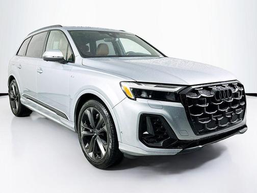 Satellite Silver Metallic 2026 Audi Q7 55 Premium