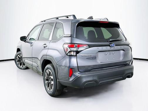 Magnetite Gray Metallic 2026 Subaru Forester Premium