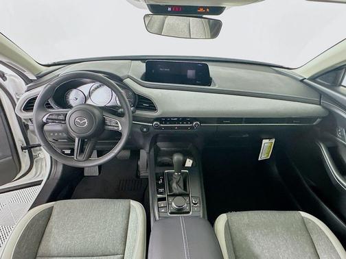Snowflake White Pearl 2026 Mazda CX-30 2.5 S Aire Edition