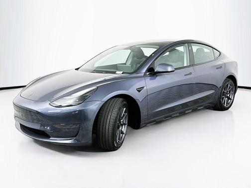 Midnight Silver Metallic 2023 Tesla Model 3 Base