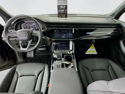 2026 Audi Q7 45 Premium