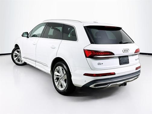 2021 Audi Q7 55 Premium