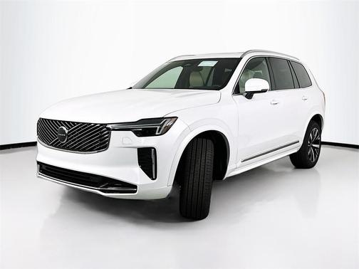 2026 Volvo XC90 B6 Core