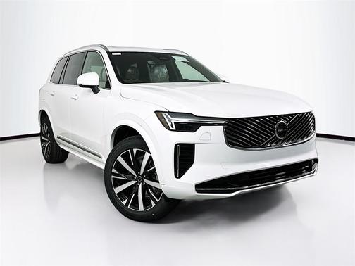 2026 Volvo XC90 B6 Core