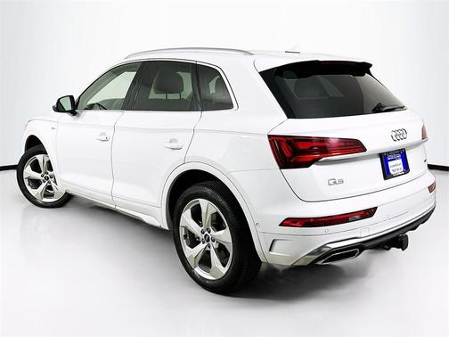 2023 Audi Q5 45 S line Prestige