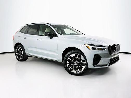 2026 Volvo XC60 B5 Plus