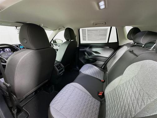 2025 Volkswagen Tiguan 2.0T S