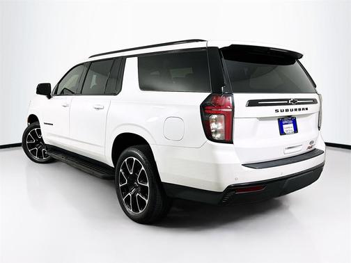 2024 Chevrolet Suburban RST