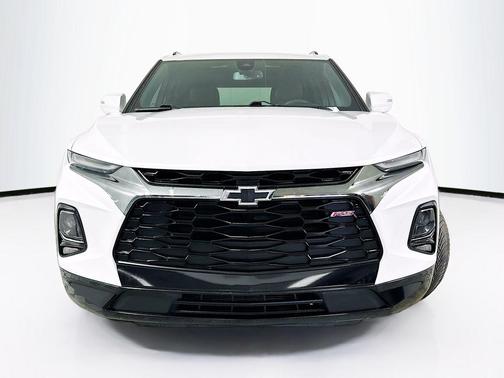 Iridescent Pearl Tricoat 2021 Chevrolet Blazer RS