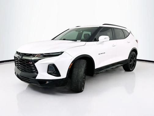 Iridescent Pearl Tricoat 2021 Chevrolet Blazer RS