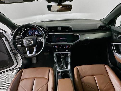 2024 Audi Q3 45 S line Premium