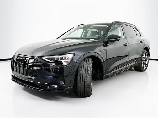 2023 Audi e-tron Premium