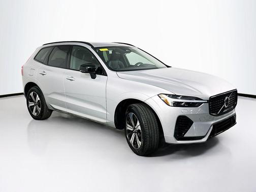 2025 Volvo XC60 Plug-In Hybrid T8 Core