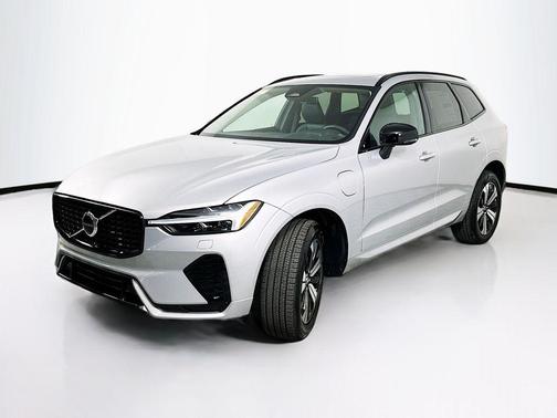 2025 Volvo XC60 Plug-In Hybrid T8 Core