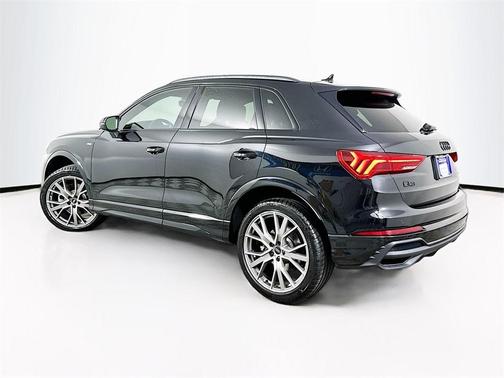 2025 Audi Q3 45 S line Premium