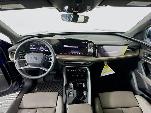 2025 Audi Q5 2.0T quattro Premium