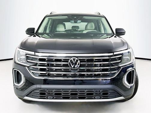 Deep Black Pearl 2026 Volkswagen Atlas 2.0T SE