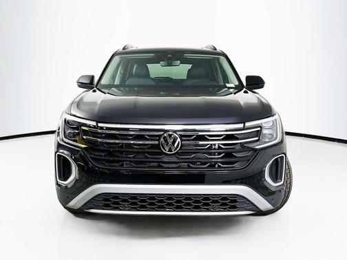 Deep Black Pearl Effect 2026 Volkswagen Atlas 2.0T Peak Edition
