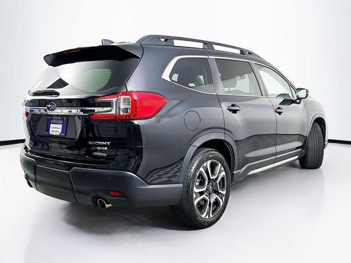 Crystal Black Silica 2023 Subaru Ascent Limited 8-Passenger