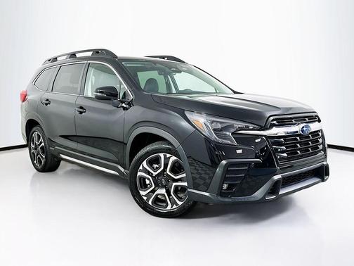 Crystal Black Silica 2023 Subaru Ascent Limited 8-Passenger