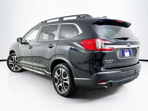 Crystal Black Silica 2023 Subaru Ascent Limited 8-Passenger