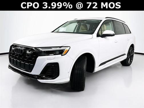 2025 Audi Q7 55 Premium Plus