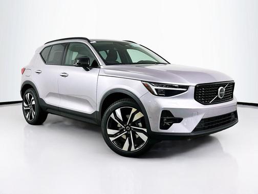 2026 Volvo XC40 B5 Ultra
