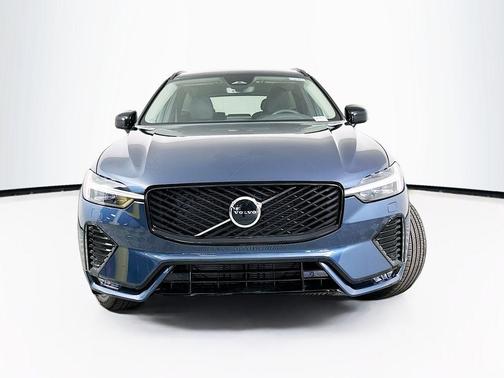 Denim Blue Metallic 2026 Volvo XC60 B5 Core