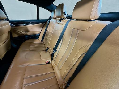 2019 BMW 530 i xDrive