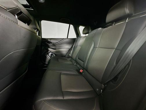 Crystal White Pearl 2022 Subaru Outback Wilderness