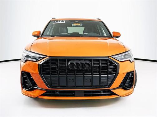 2025 Audi Q3 45 S line Premium