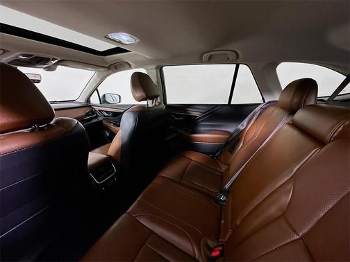 2022 Subaru Outback Touring XT