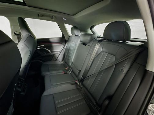 2025 Audi Q5 2.0T quattro Premium