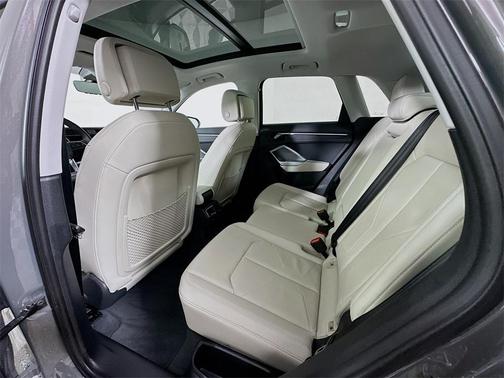 2025 Audi Q3 45 S line Premium