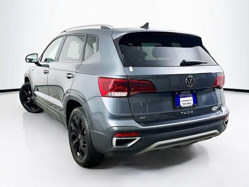 Platinum Gray Metallic 2023 Volkswagen Taos 1.5T SE