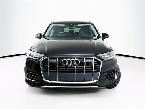 2023 Audi Q7 45 Premium