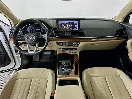 2025 Audi Q5 40 Premium