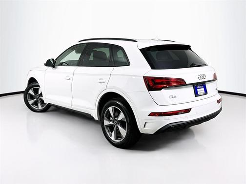 2025 Audi Q5 40 Premium