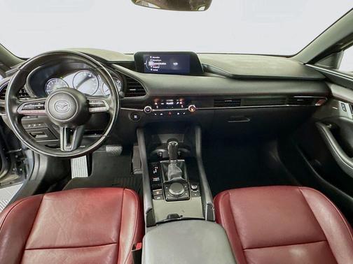 2022 Mazda Mazda3 Carbon Edition