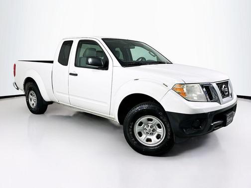Glacier White 2015 Nissan Frontier S