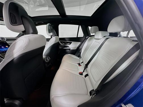 2025 Mercedes-Benz GLC 300 Base 4MATIC