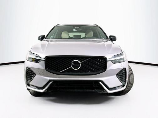 2026 Volvo XC60 B5 Core