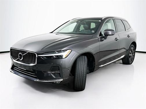 2022 Volvo XC60 B5 Inscription
