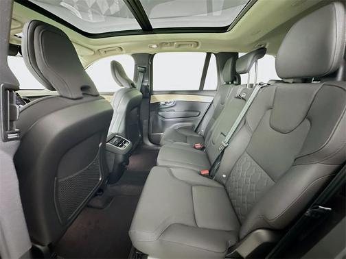 2026 Volvo XC90 B5 Core